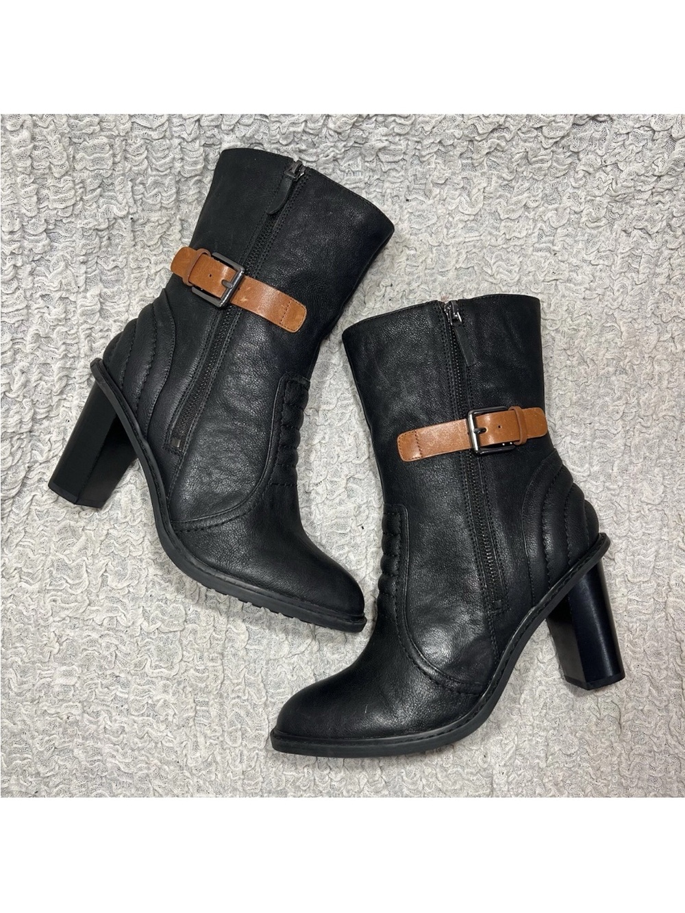 Clarks Narrative Women’s 8.5 M Black Leather Lamb Wool Shearling Heeled Boots
